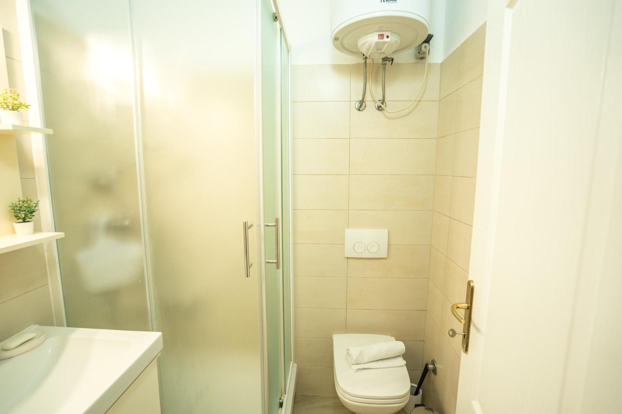 Apartman Iris Zagreb Exterior foto