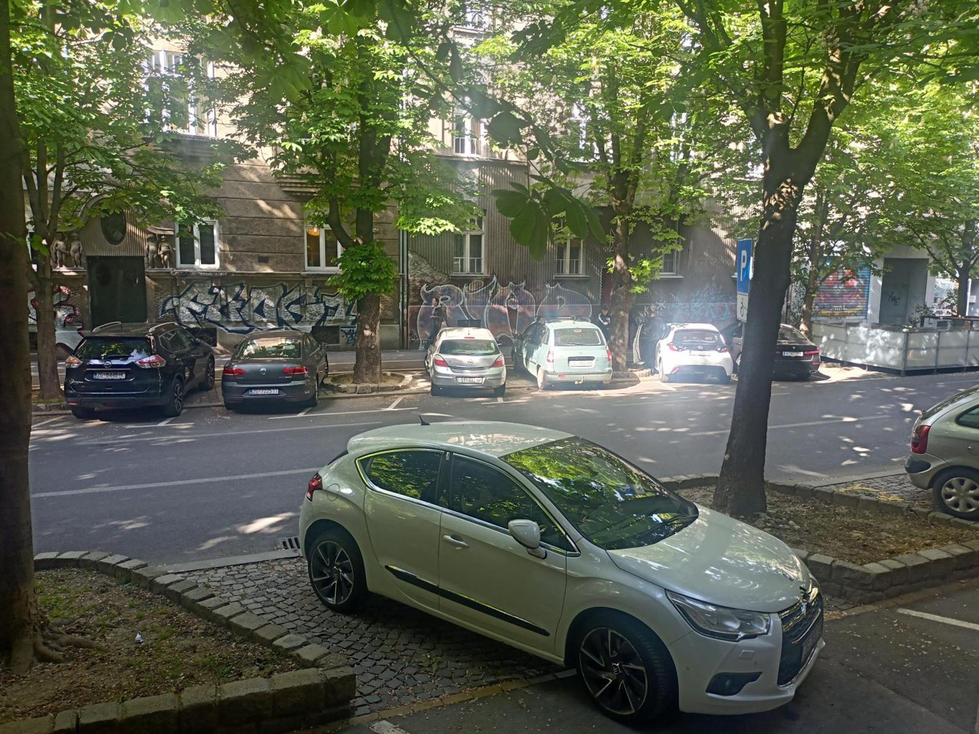Apartman Iris Zagreb Exterior foto